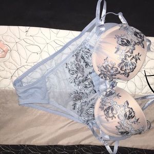 Baby blue lace bra and underwear set